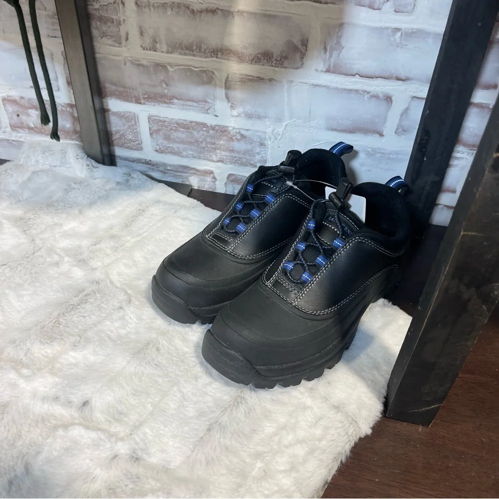 Lands end winter boots low top size 7